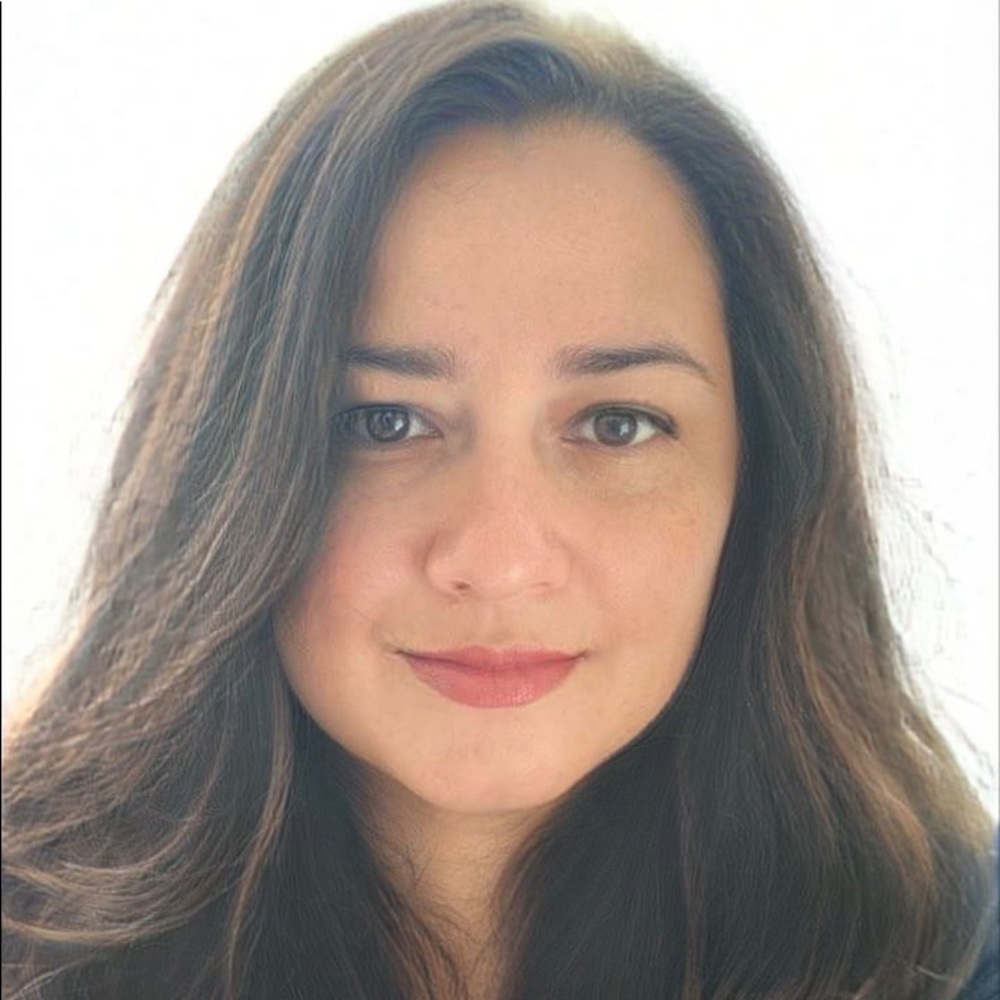 Meet your Posher, Carolina